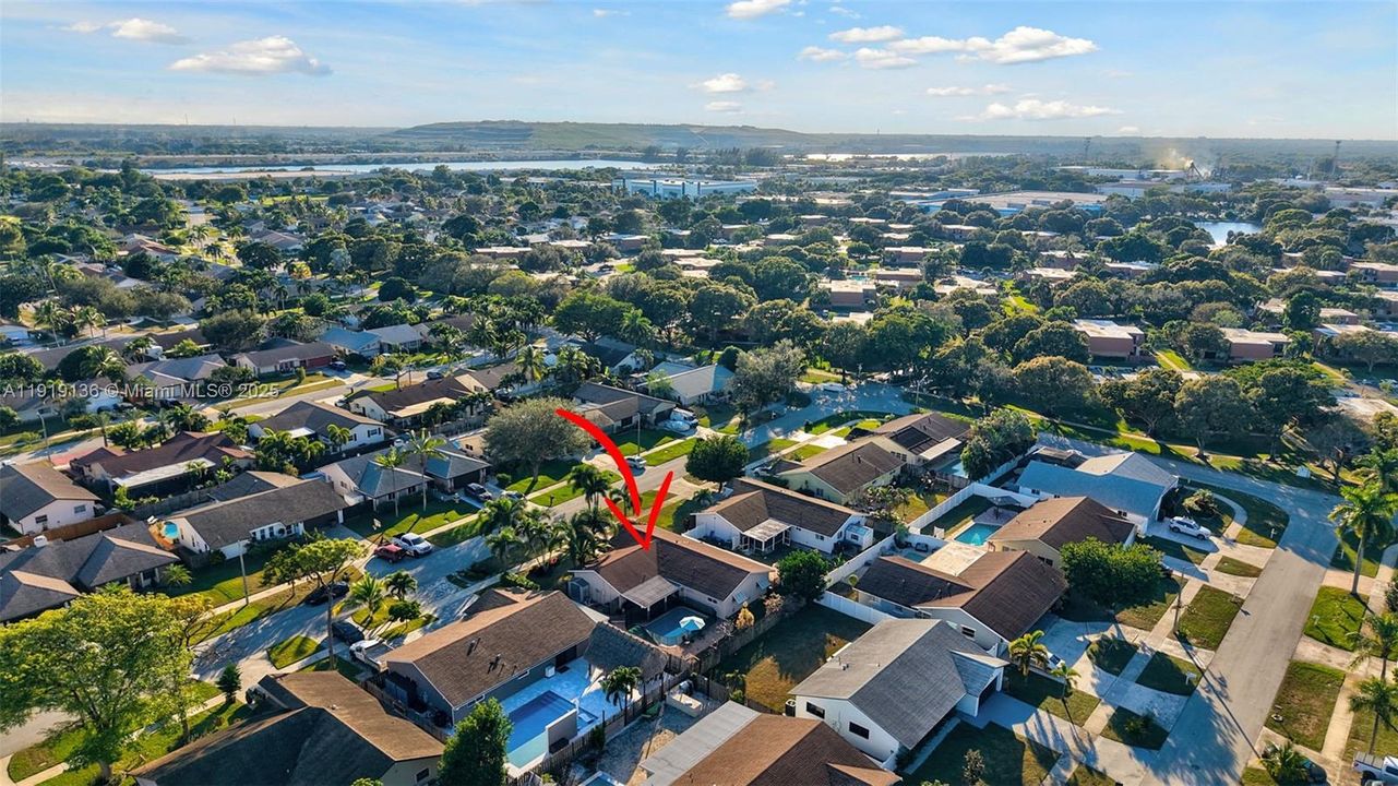 待售: $635,000 (3 贝兹, 2 浴室, 1599 平方英尺)