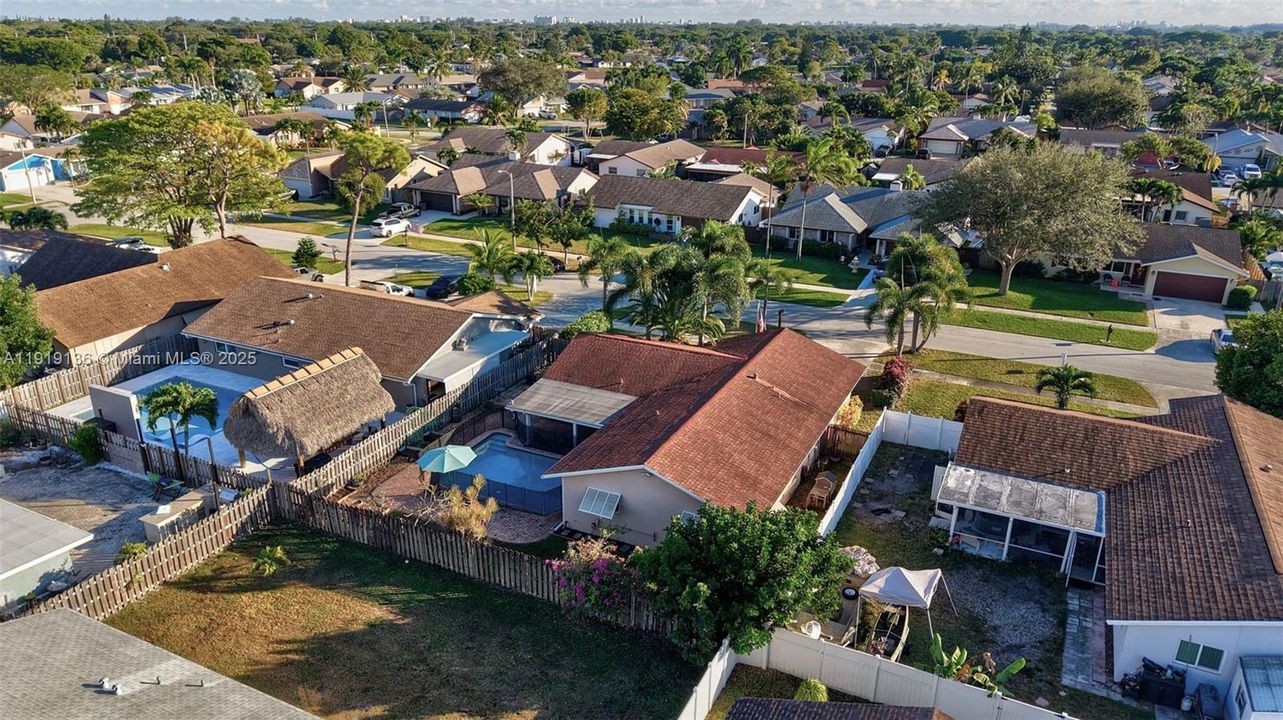 待售: $635,000 (3 贝兹, 2 浴室, 1599 平方英尺)