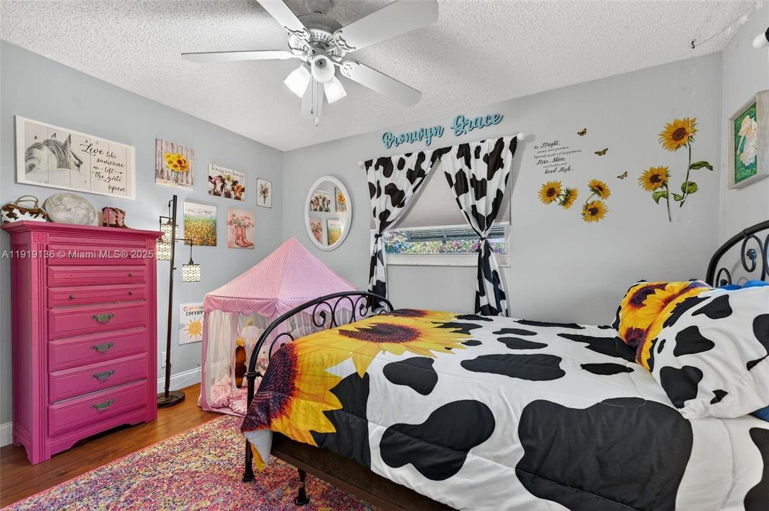 待售: $635,000 (3 贝兹, 2 浴室, 1599 平方英尺)