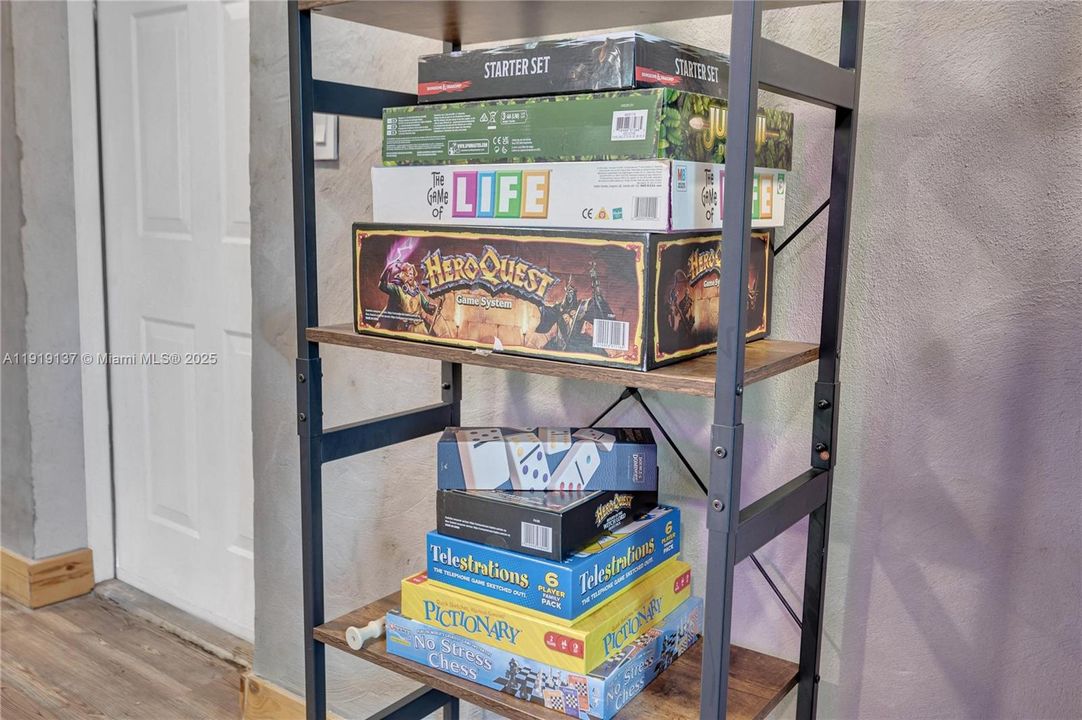 待售: $979,000 (5 贝兹, 3 浴室, 2768 平方英尺)