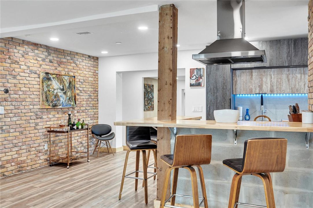 待售: $979,000 (5 贝兹, 3 浴室, 2768 平方英尺)