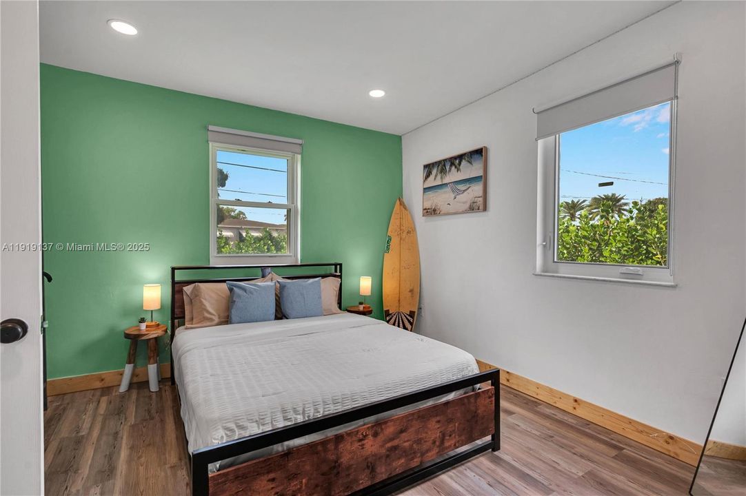 待售: $979,000 (5 贝兹, 3 浴室, 2768 平方英尺)