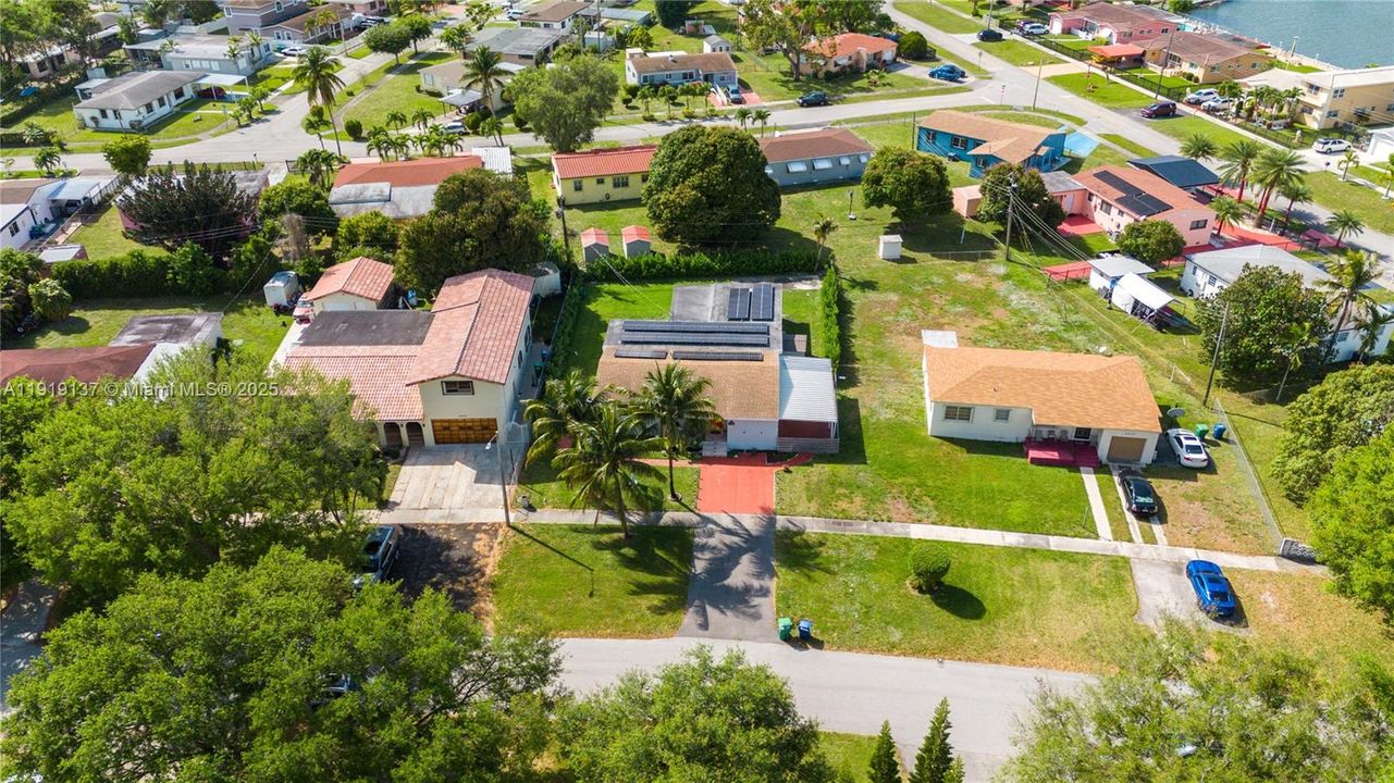 待售: $979,000 (5 贝兹, 3 浴室, 2768 平方英尺)