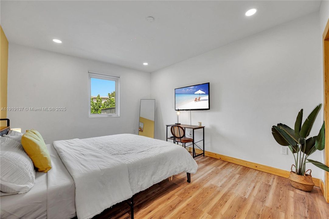 待售: $979,000 (5 贝兹, 3 浴室, 2768 平方英尺)