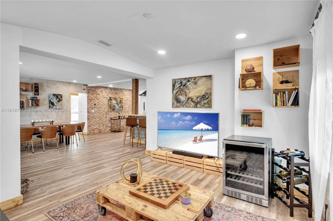 待售: $979,000 (5 贝兹, 3 浴室, 2768 平方英尺)