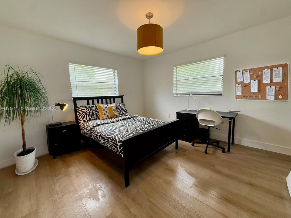 En Renta: $5,600 (5 camas, 2 baños, 1271 Pies cuadrados)