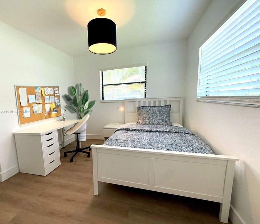 En Renta: $5,600 (5 camas, 2 baños, 1271 Pies cuadrados)