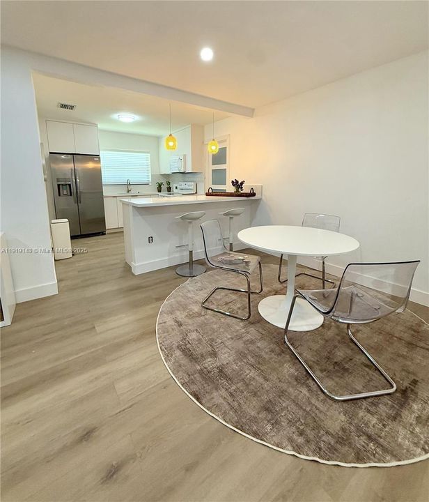 En Renta: $5,600 (5 camas, 2 baños, 1271 Pies cuadrados)