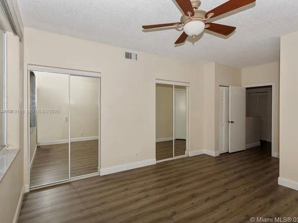 На продажу: $387,000 (2 спален, 1 ванн, 1110 Квадратных фут)