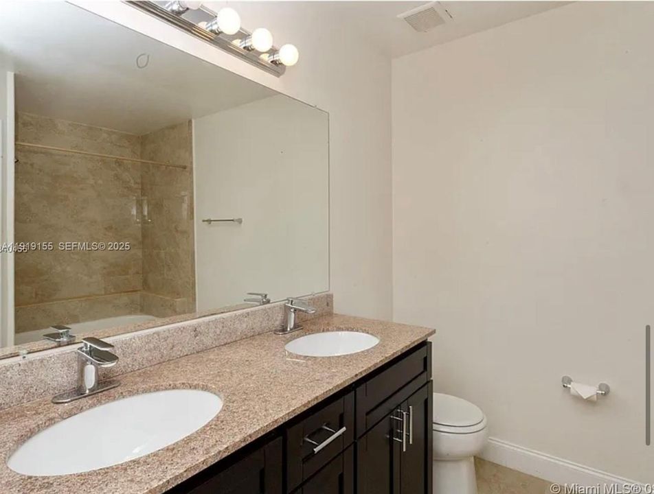 На продажу: $387,000 (2 спален, 1 ванн, 1110 Квадратных фут)