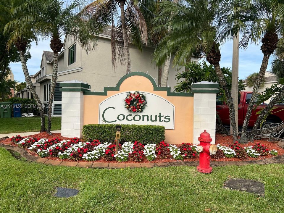 На продажу: $387,000 (2 спален, 1 ванн, 1110 Квадратных фут)