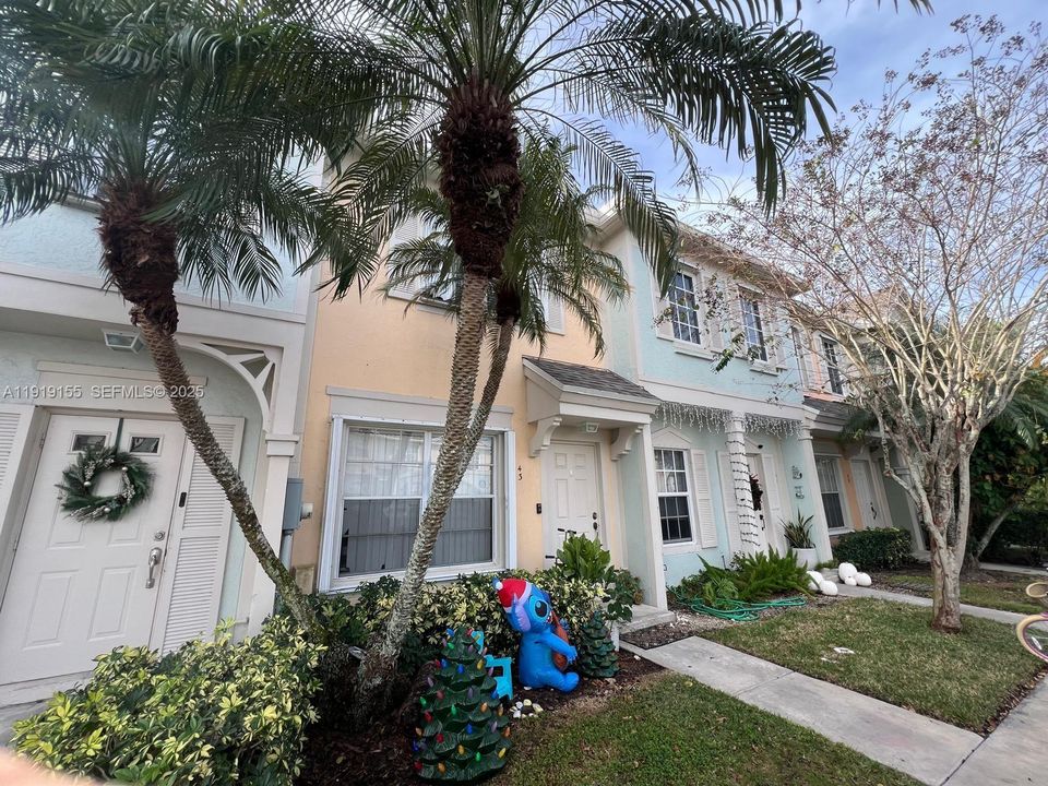 На продажу: $387,000 (2 спален, 1 ванн, 1110 Квадратных фут)