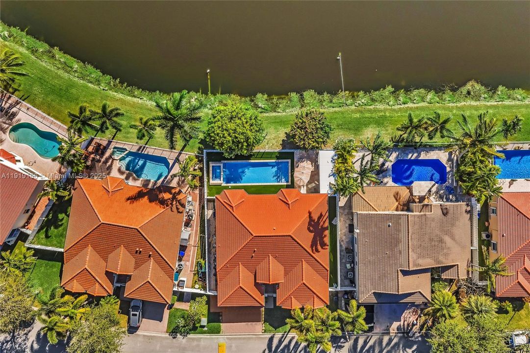 For Sale: $1,560,000 (4 beds, 3 baths, 2436 Square Feet)