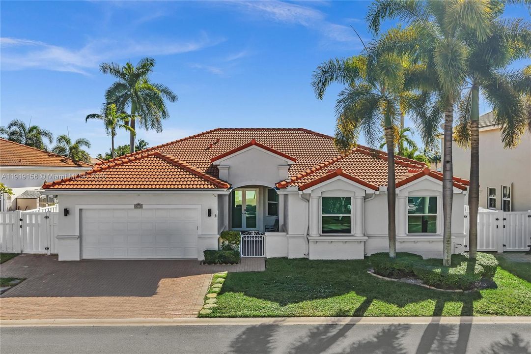 For Sale: $1,560,000 (4 beds, 3 baths, 2436 Square Feet)