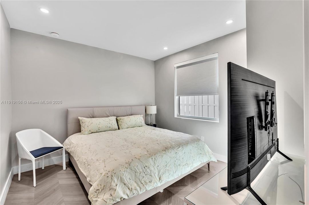 For Sale: $1,560,000 (4 beds, 3 baths, 2436 Square Feet)