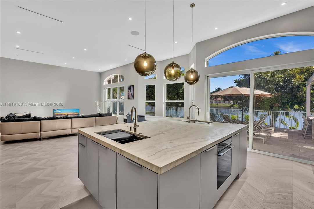 For Sale: $1,560,000 (4 beds, 3 baths, 2436 Square Feet)