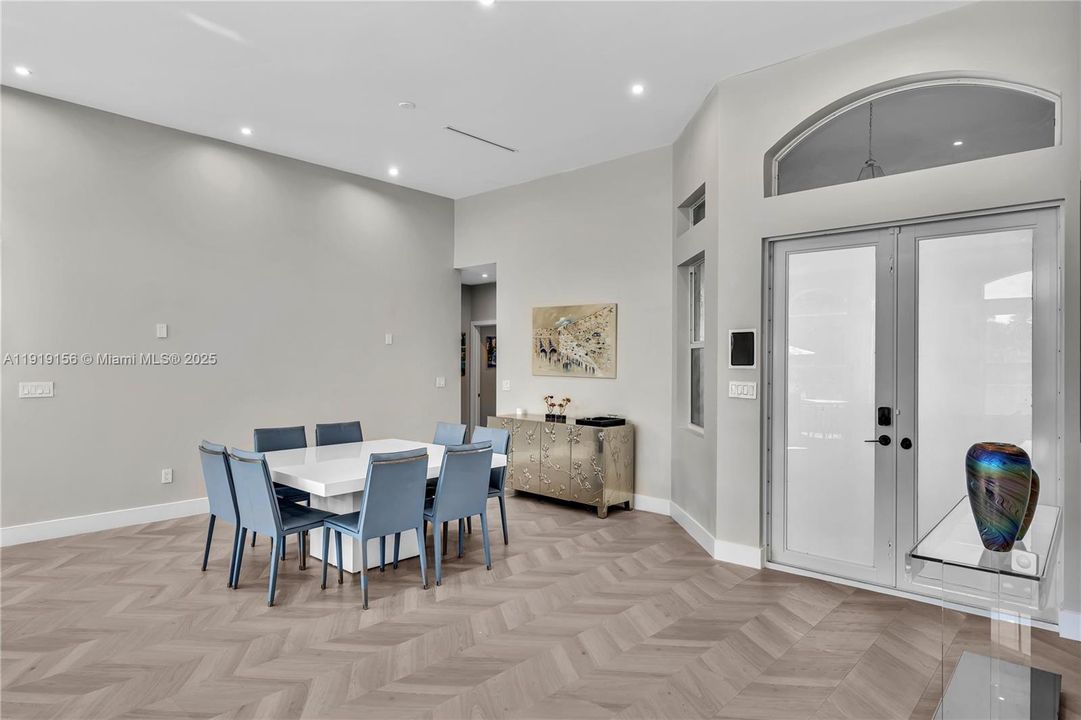 For Sale: $1,560,000 (4 beds, 3 baths, 2436 Square Feet)