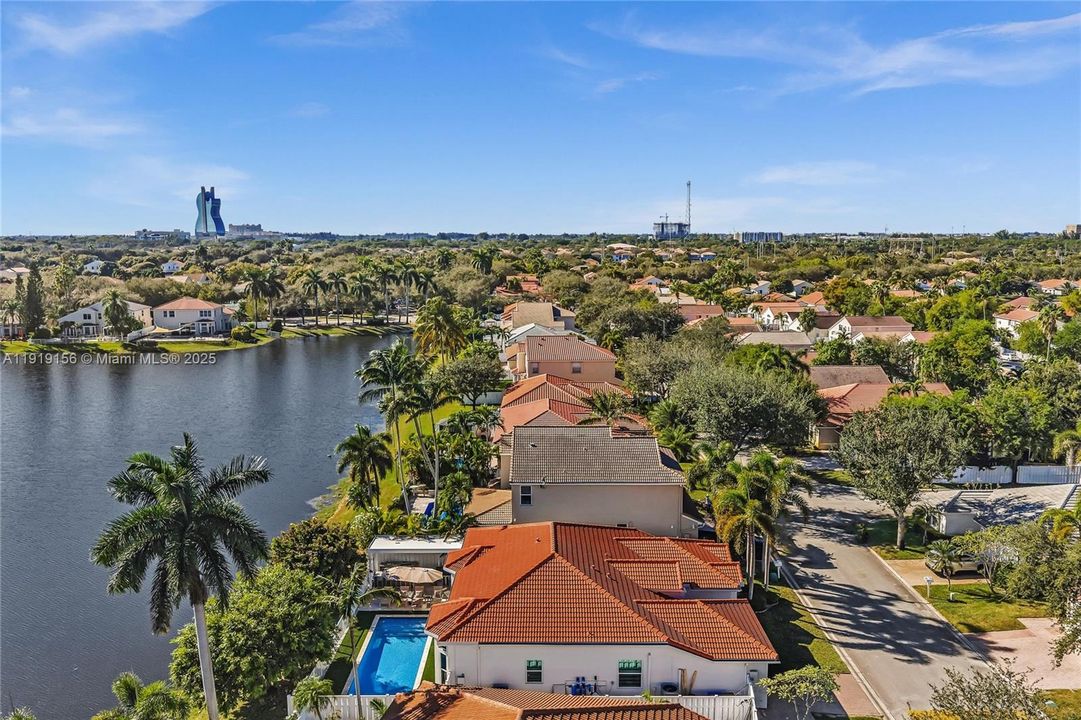 For Sale: $1,560,000 (4 beds, 3 baths, 2436 Square Feet)