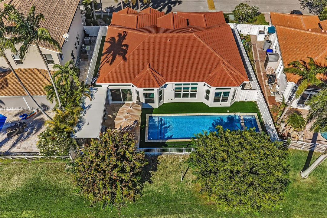 For Sale: $1,560,000 (4 beds, 3 baths, 2436 Square Feet)