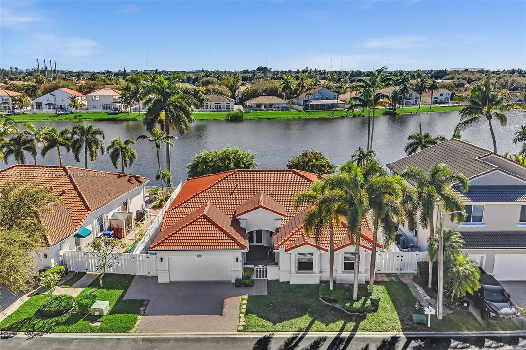 For Sale: $1,560,000 (4 beds, 3 baths, 2436 Square Feet)