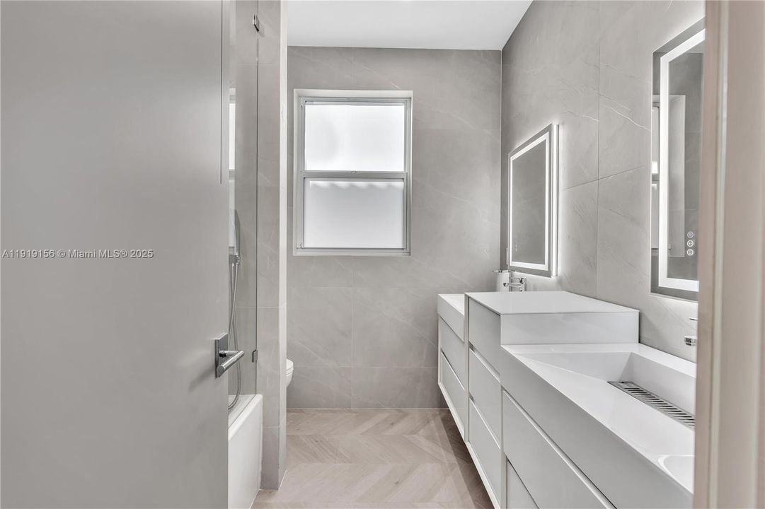 For Sale: $1,560,000 (4 beds, 3 baths, 2436 Square Feet)