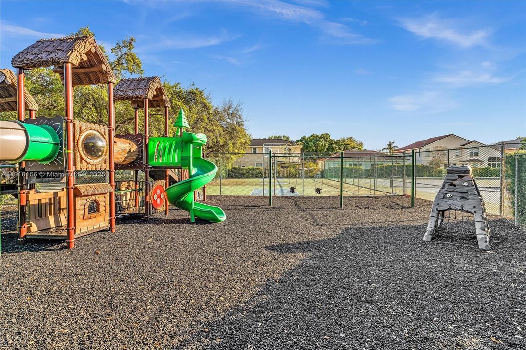 For Sale: $1,560,000 (4 beds, 3 baths, 2436 Square Feet)