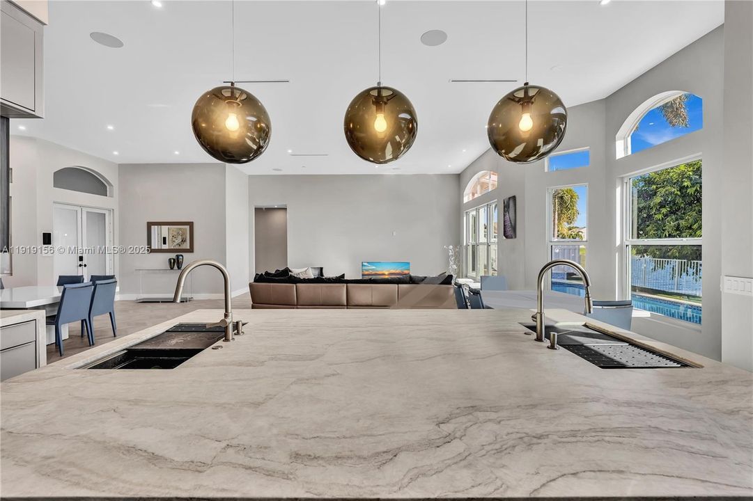 For Sale: $1,560,000 (4 beds, 3 baths, 2436 Square Feet)