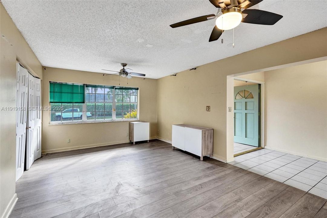 For Rent: $3,500 (3 beds, 2 baths, 1743 Square Feet)