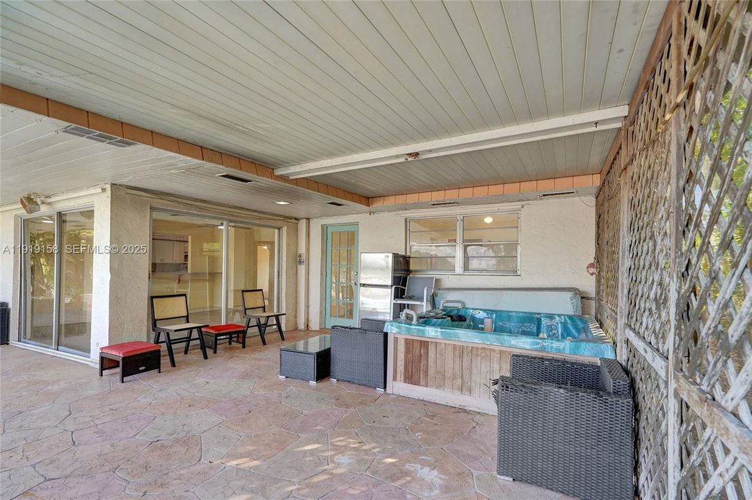 For Rent: $3,500 (3 beds, 2 baths, 1743 Square Feet)