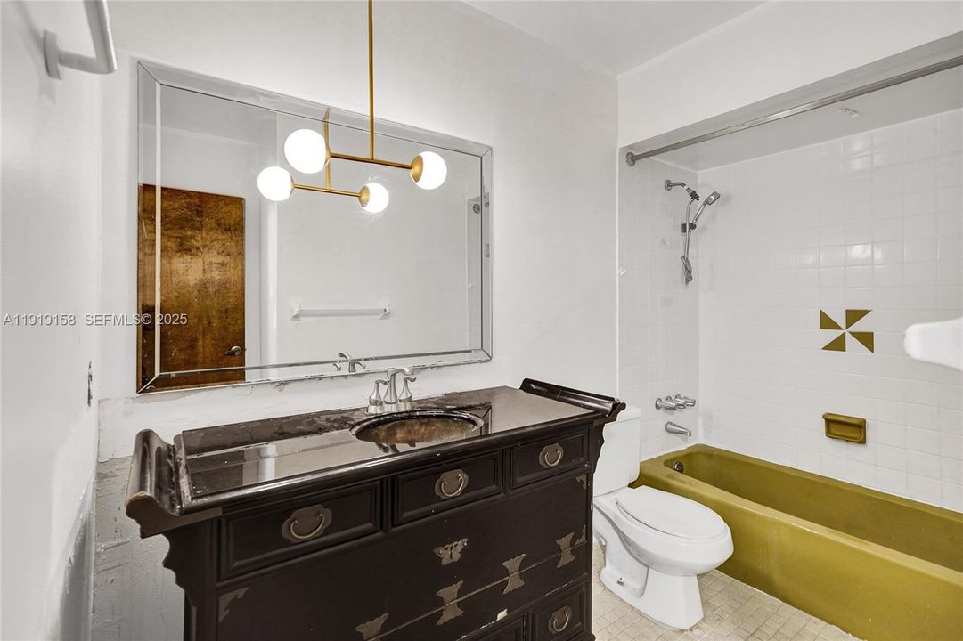 For Rent: $3,500 (3 beds, 2 baths, 1743 Square Feet)