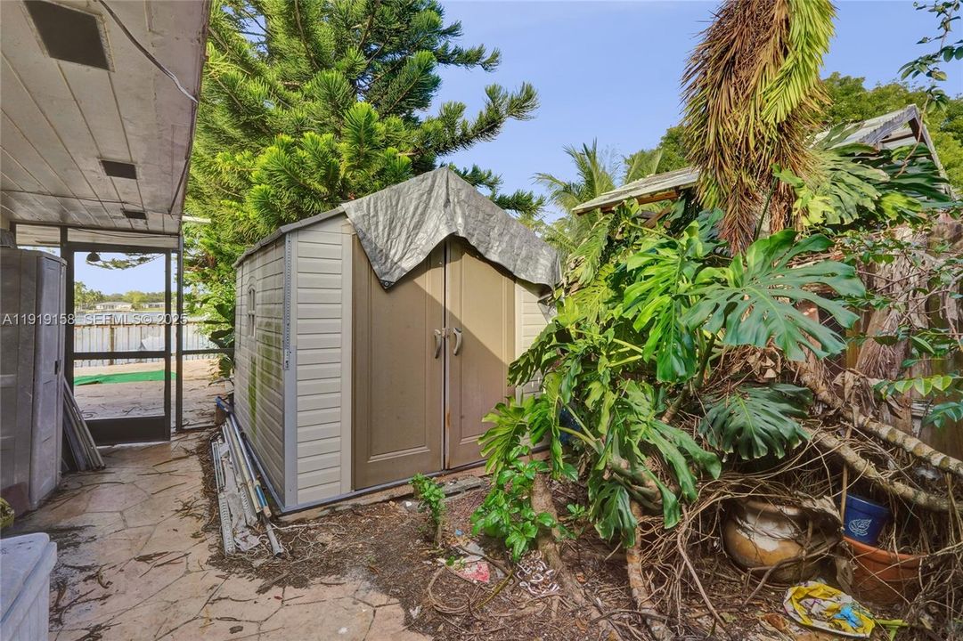 For Rent: $3,500 (3 beds, 2 baths, 1743 Square Feet)