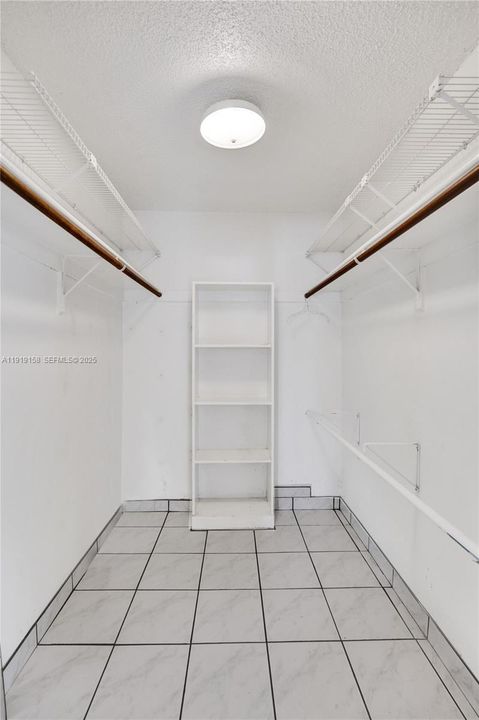 For Rent: $3,500 (3 beds, 2 baths, 1743 Square Feet)