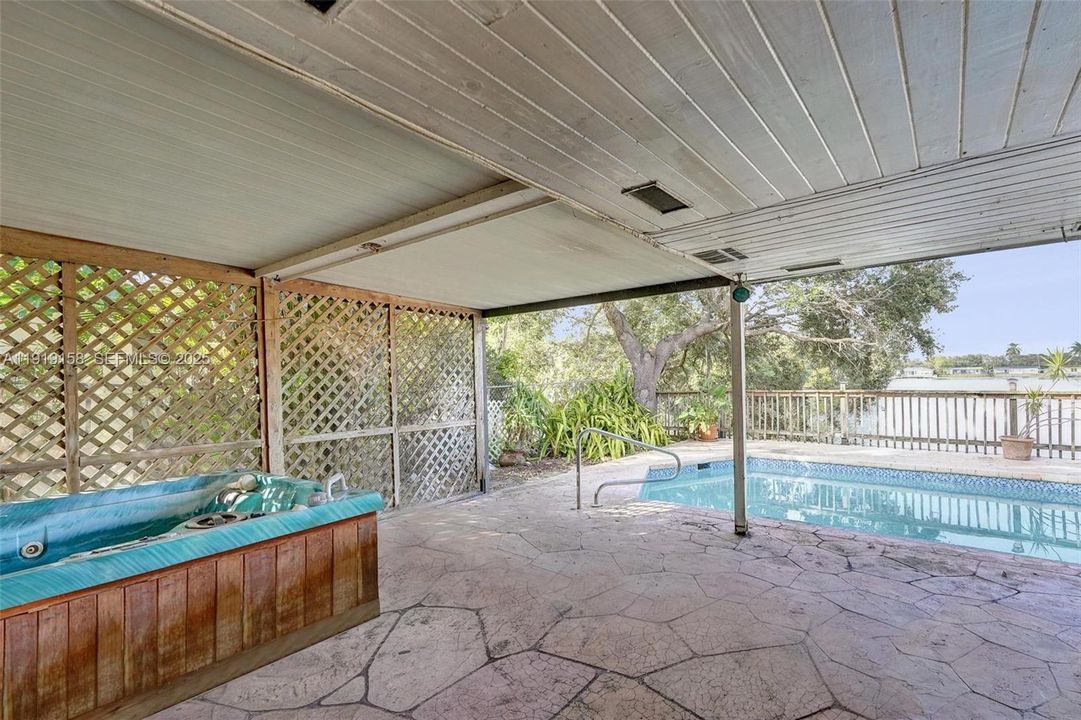 For Rent: $3,500 (3 beds, 2 baths, 1743 Square Feet)