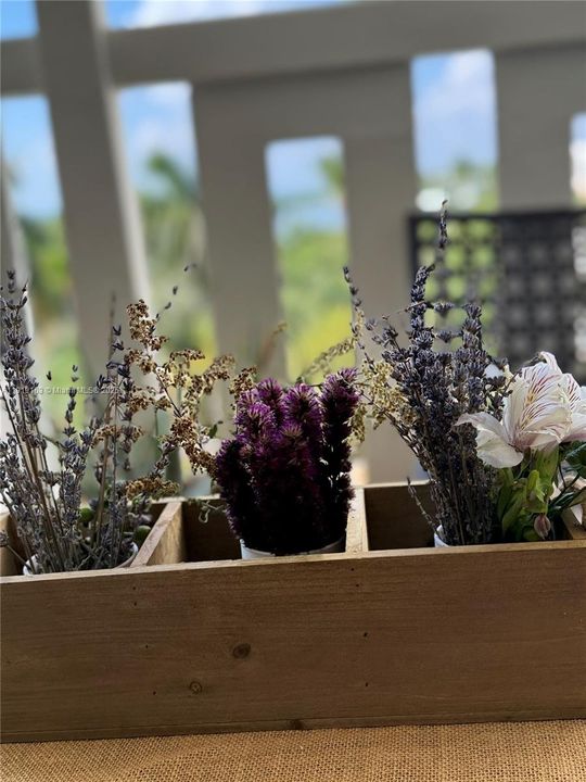 На продажу: $995,000 (2 спален, 2 ванн, 1409 Квадратных фут)