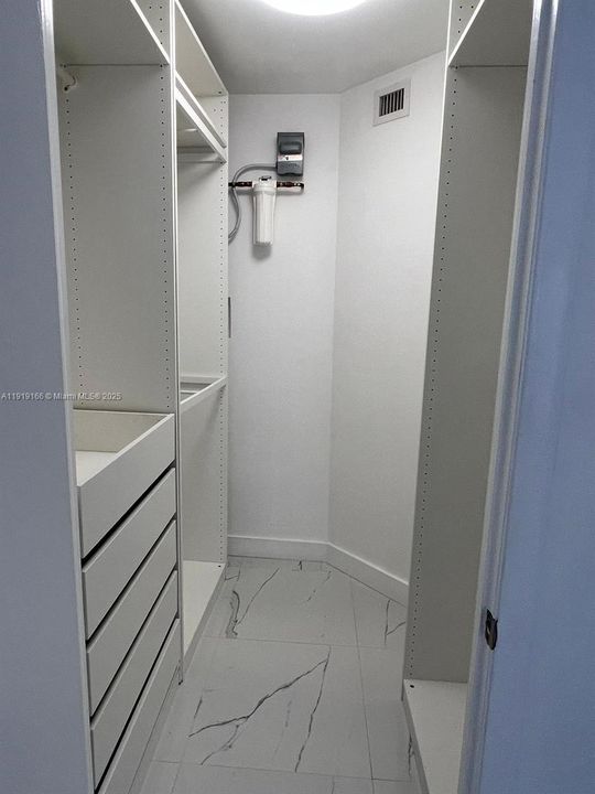 На продажу: $280,000 (1 спален, 1 ванн, 710 Квадратных фут)