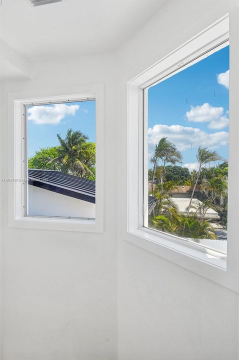 En Venta: $1,800,000 (5 camas, 4 baños, 2985 Pies cuadrados)