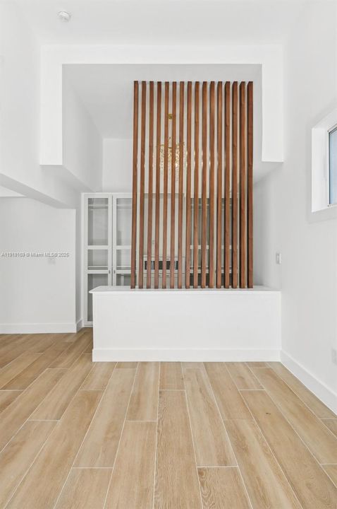 En Venta: $1,800,000 (5 camas, 4 baños, 2985 Pies cuadrados)