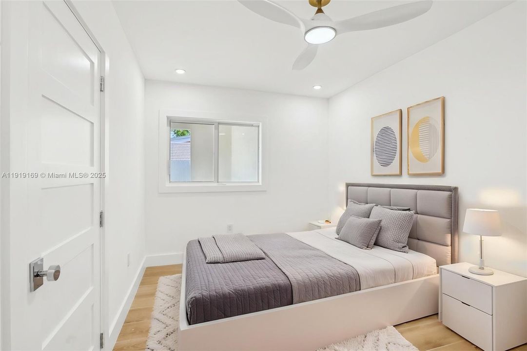 En Venta: $1,800,000 (5 camas, 4 baños, 2985 Pies cuadrados)