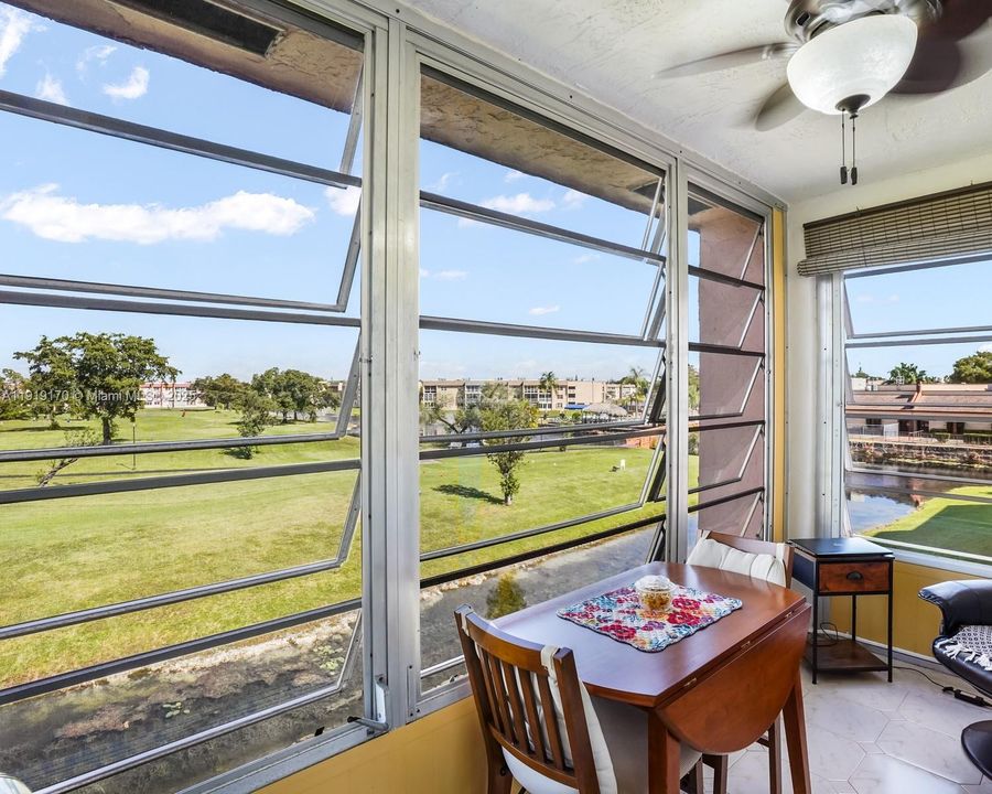 待售: $124,900 (1 贝兹, 1 浴室, 750 平方英尺)