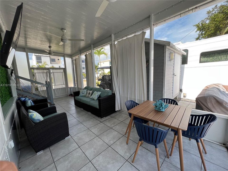 待售: $680,000 (2 贝兹, 2 浴室, 0 平方英尺)