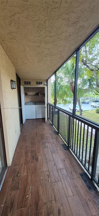 На продажу: $370,000 (3 спален, 2 ванн, 1209 Квадратных фут)