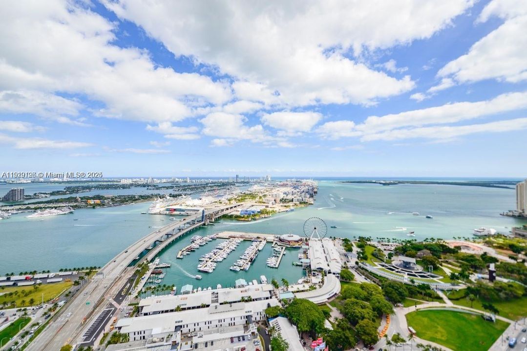 For Sale: $890,000 (1 beds, 1 baths, 509 Square Feet)