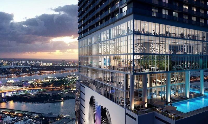 For Sale: $890,000 (1 beds, 1 baths, 509 Square Feet)