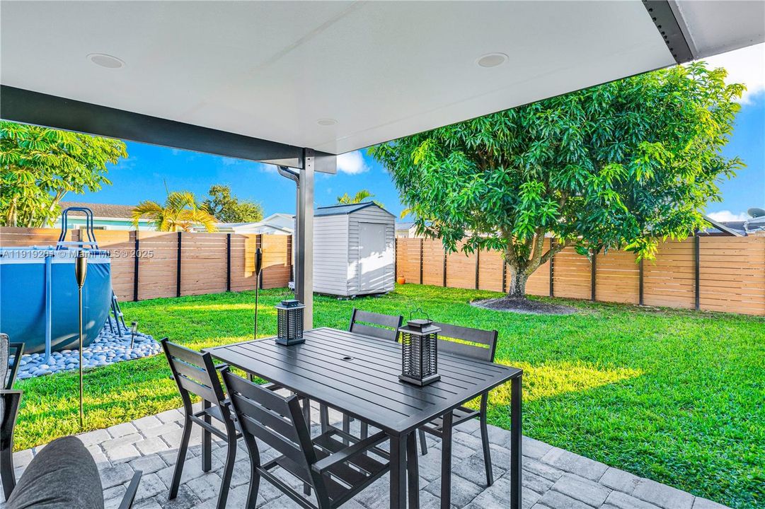 На продажу: $675,000 (3 спален, 2 ванн, 1200 Квадратных фут)