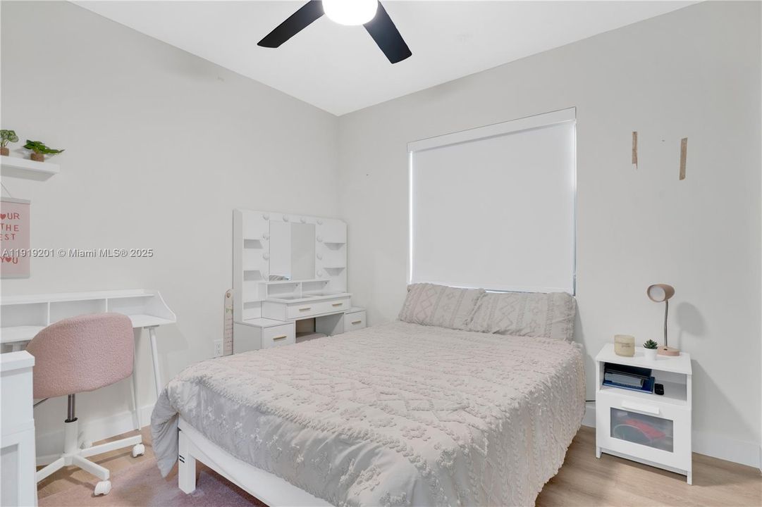 На продажу: $675,000 (3 спален, 2 ванн, 1200 Квадратных фут)