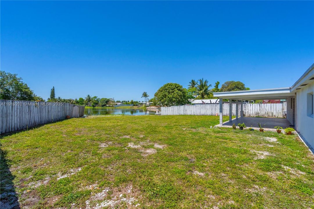 For Sale: $670,000 (4 beds, 3 baths, 2032 Square Feet)