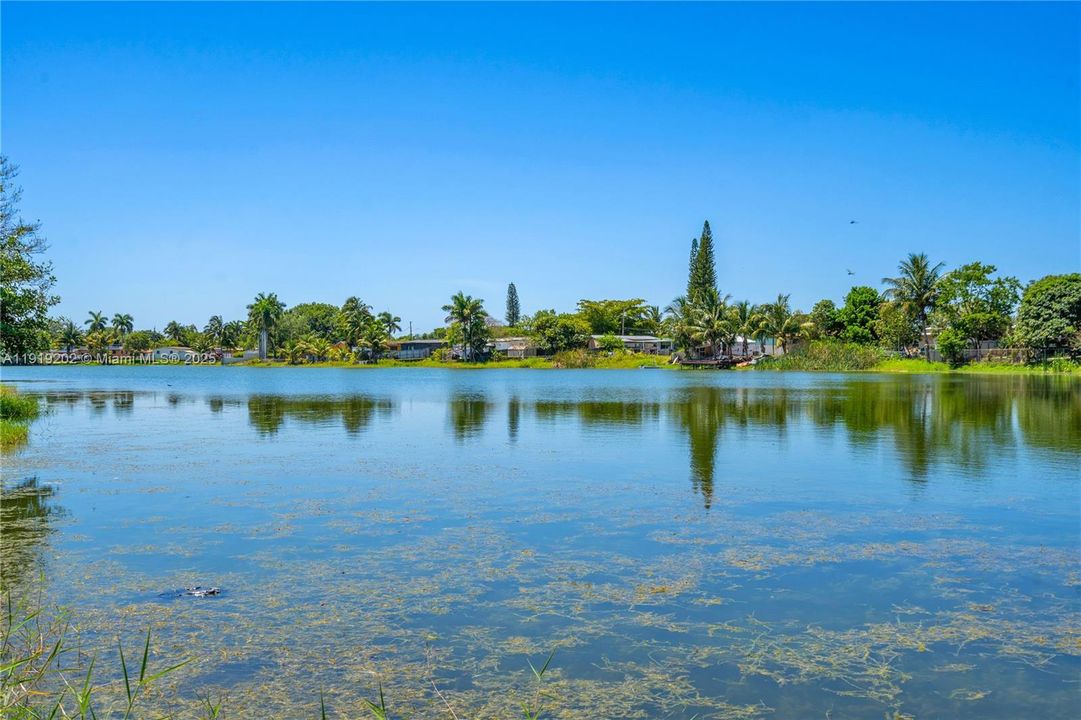 For Sale: $670,000 (4 beds, 3 baths, 2032 Square Feet)