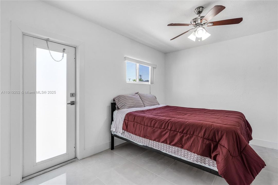 For Sale: $670,000 (4 beds, 3 baths, 2032 Square Feet)