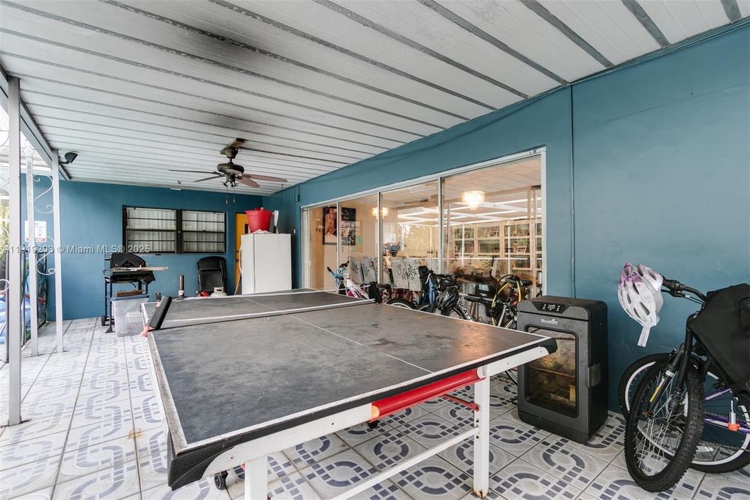 待售: $959,770 (3 贝兹, 2 浴室, 2150 平方英尺)