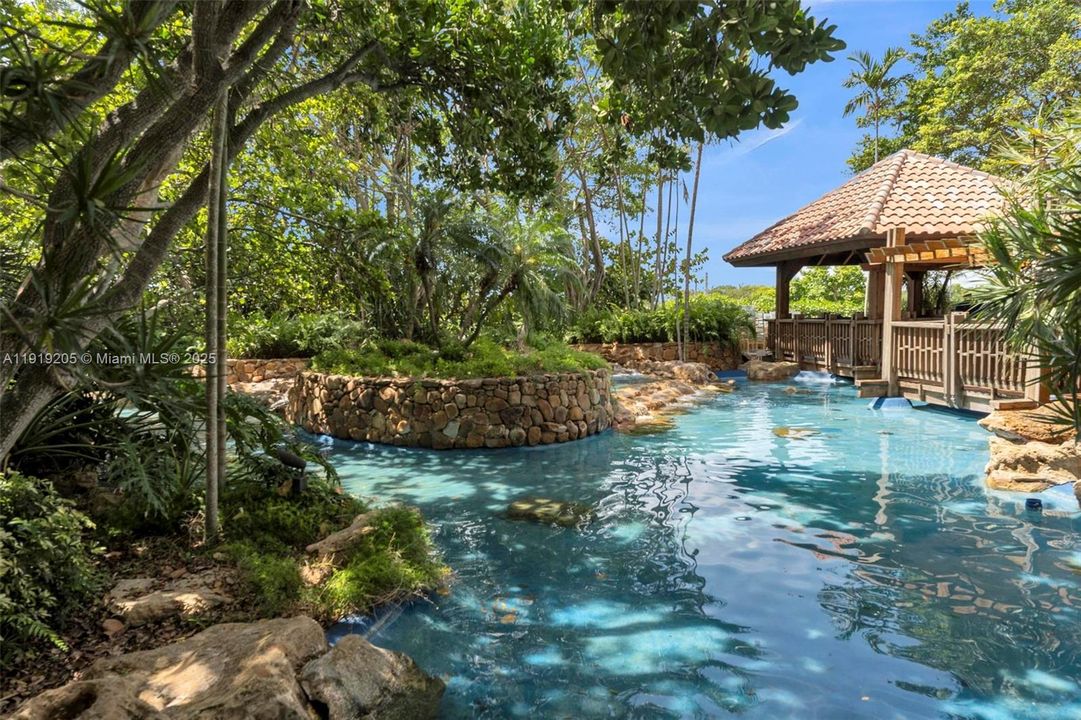 Active With Contract: $640,000 (3 beds, 2 baths, 1913 Square Feet)